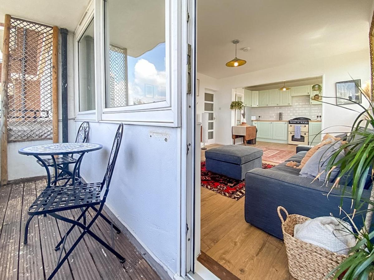 Pass The Keys Spacious 2bedroom Flat With Views In Bridge * Londra