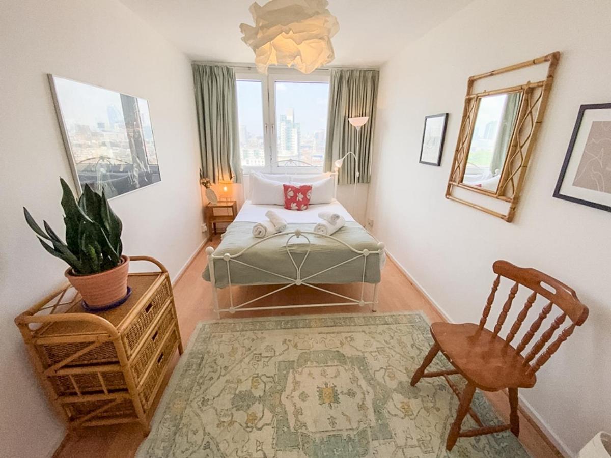 Appartamento Pass The Keys Spacious 2bedroom Flat With Views In Bridge Londra